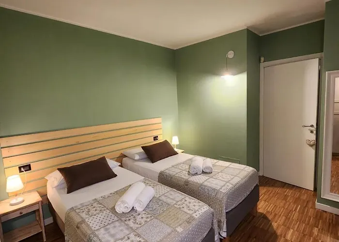 Pool Near Free Parking Апартаменты