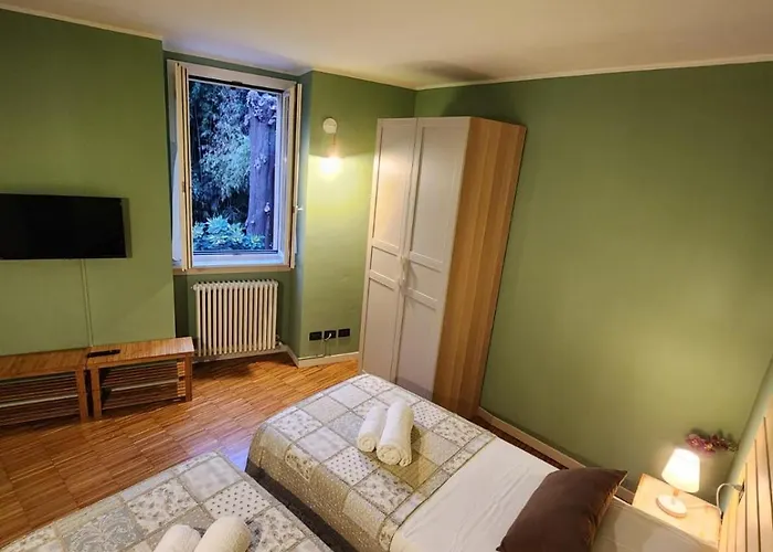 Pool Near Free Parking 벨라지오