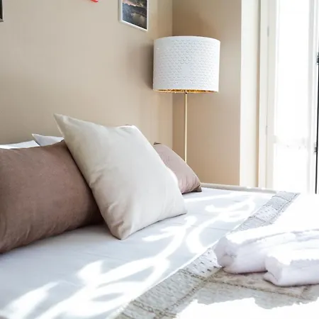 Pool Near Free Parking ベッラージョ