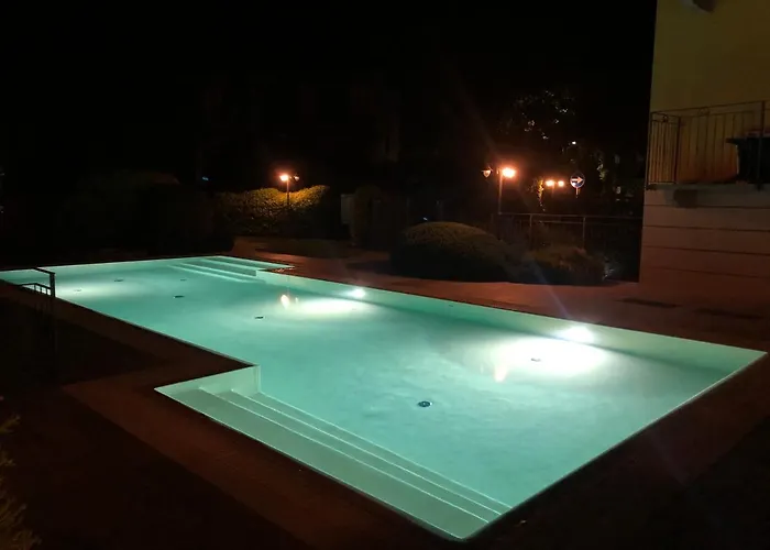 Pool Near Free Parking